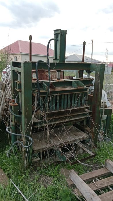 Продам вибропресс для блоков