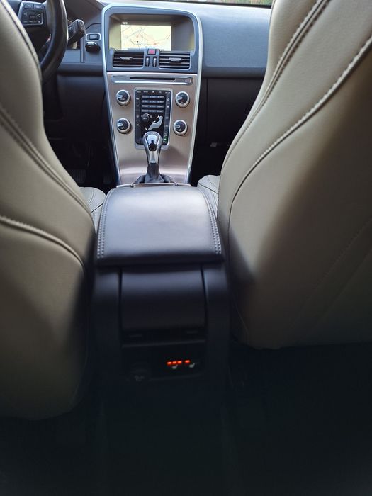 Proprietar Vand  Volvo xc60 4x4
