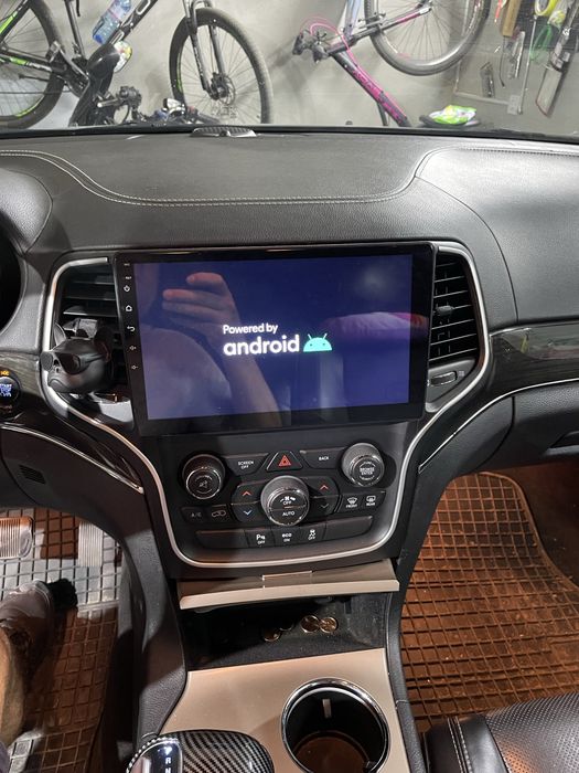 Навигация за jeep grand cherokee