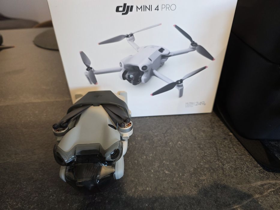 De vânzare Drona Dji mini 4 Pro Fly More Combo