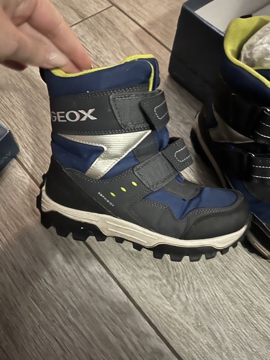 Продавам детски ботуши Geox 33 номер
