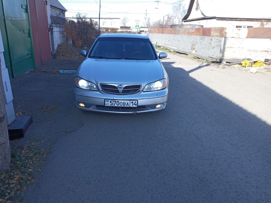 Продам машину нисан максима