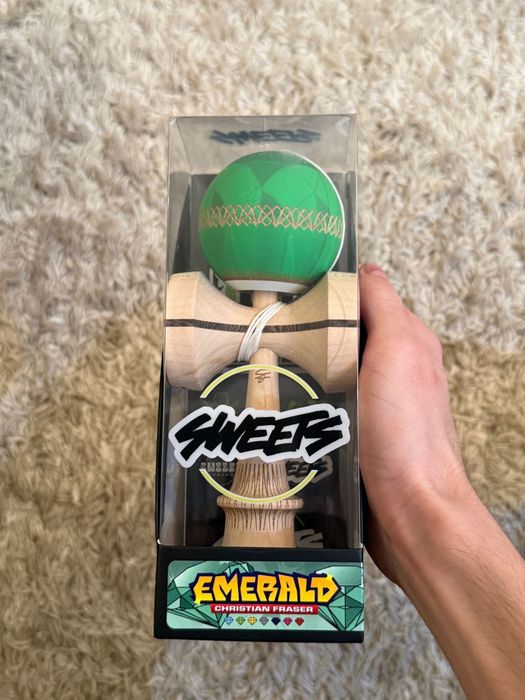 Kendama Sweets Emerald AntiSkid V2 Turbo Shape (Nu Miguel Broken)