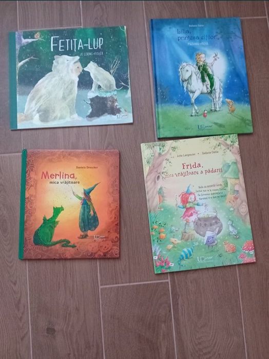 set de 8 carti cartonate copii stare impecabila