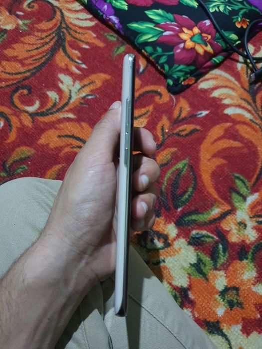 Samsung s 10/5g yangi