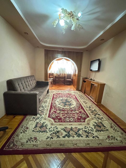 Продается 3-х ком. квартира. Буюк Ипак Йули. Максим Горький