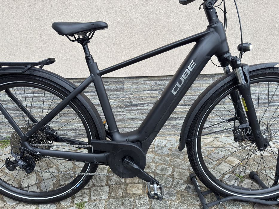 Електрически велосипед Cube Touring PRO размер: 28/56см Smart system