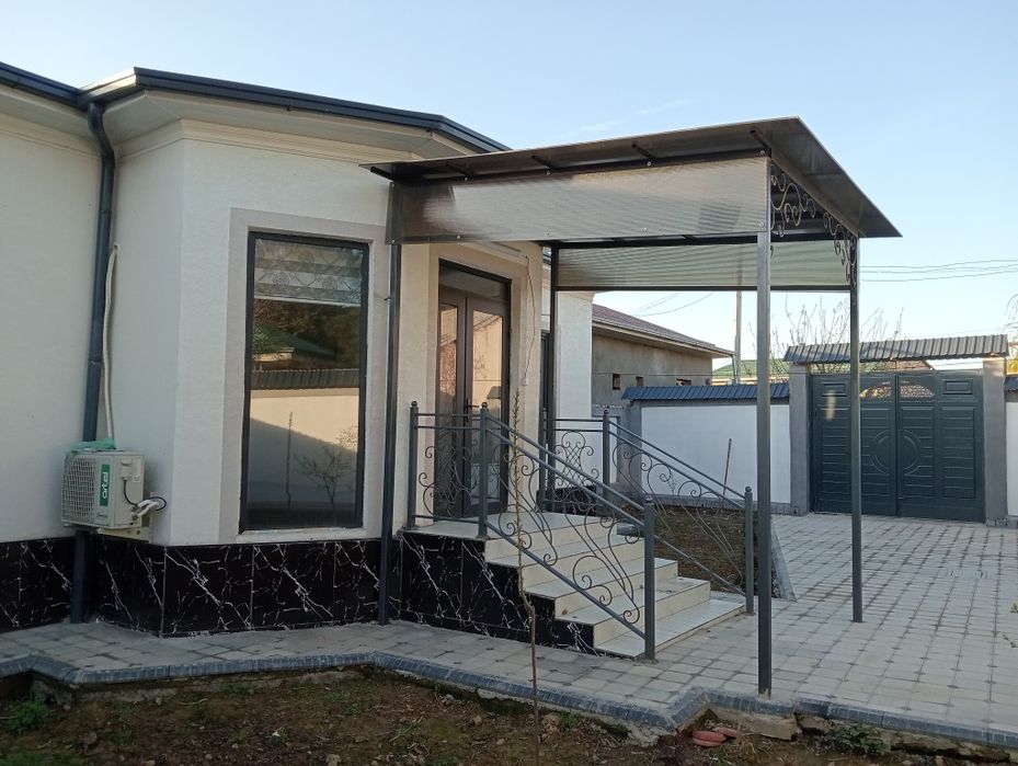 Tayyor hovli sotiladi 2 hona