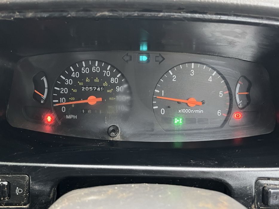 Mitsubishi L200 2.5 Tdi na chasti Митсубиши Л200 на части