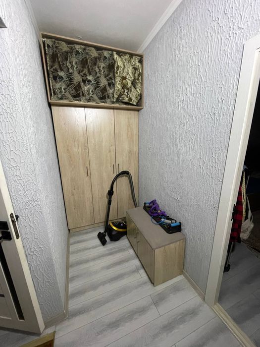 СЕРГЕЛИ 5 - продаю квартиру 2/2/9  72м2 ,Балкон 2×6  с Лифтовой.