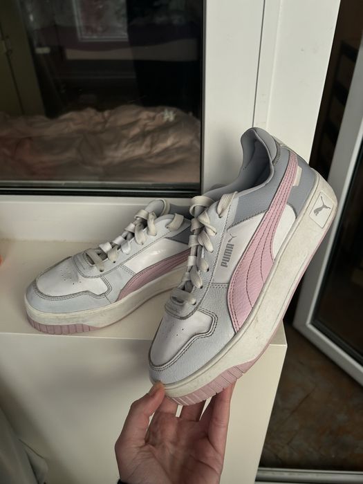 Дамски маратонки Puma Carina