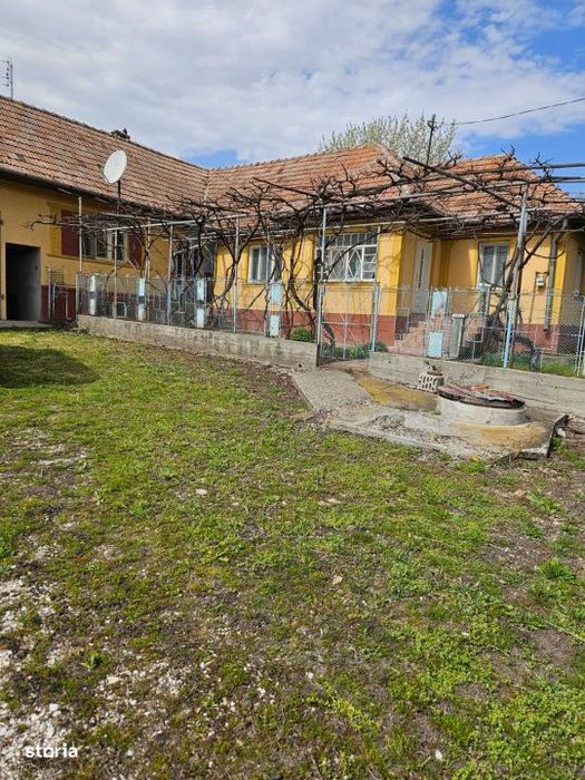 Casa de vanzare, teren 2377mp, Ceanu Mic, judetul Cluj