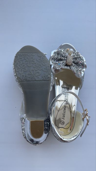 Туфли для девочки