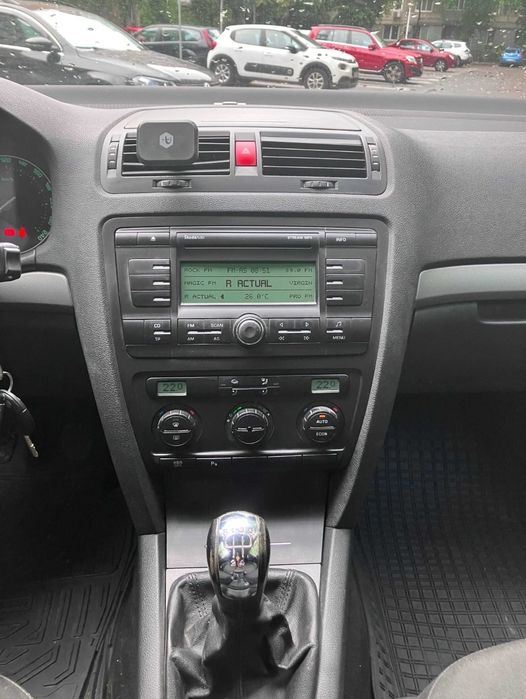 SKODA Octavia 2008 — imagine 2