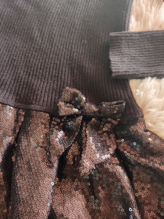 Елегантна рокля за малка дама