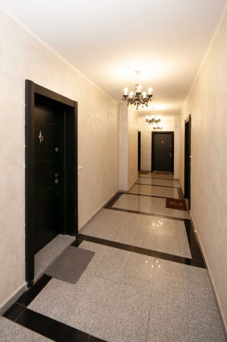 Продава се Четиристаен апартамент в София, Хаджи Димитър - 145 кв.м за 2483 €/кв.м - Снимка #15