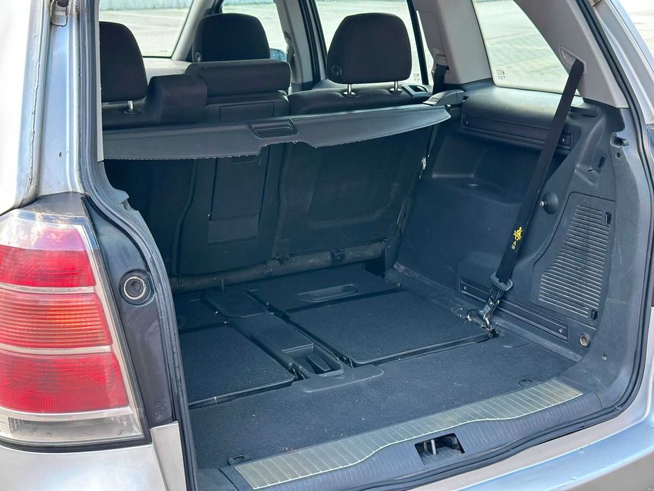 Opel Zafira ТОП състояние * 1, 9cdti* cruise* 7 места* бартер