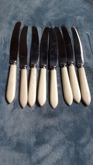 Столовый набор .