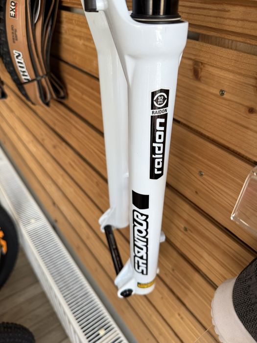 Furca SR Suntour Raidon Aer 29