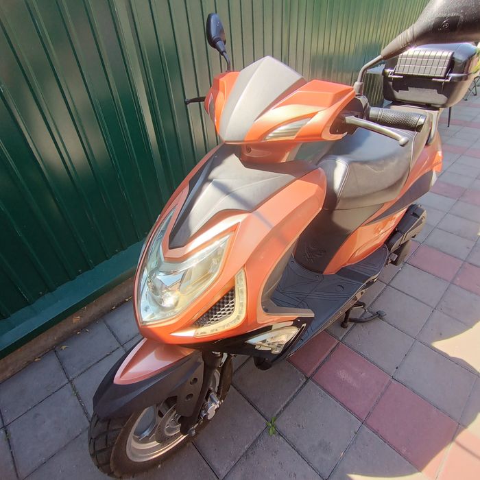 Скутер Recer Flame.