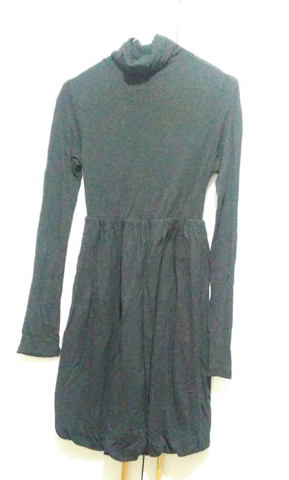 Продам женские платья