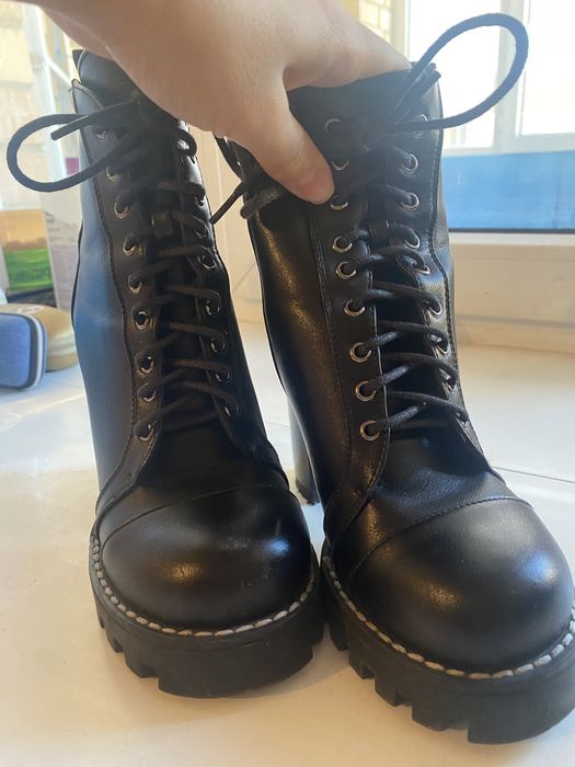 Продам сапоги новые 1 раз одевала