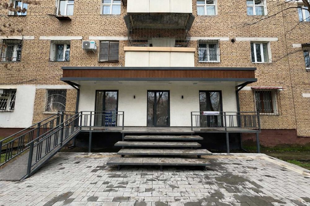 (55) Срочная продажа коммерции 42 м² | 1-я линия