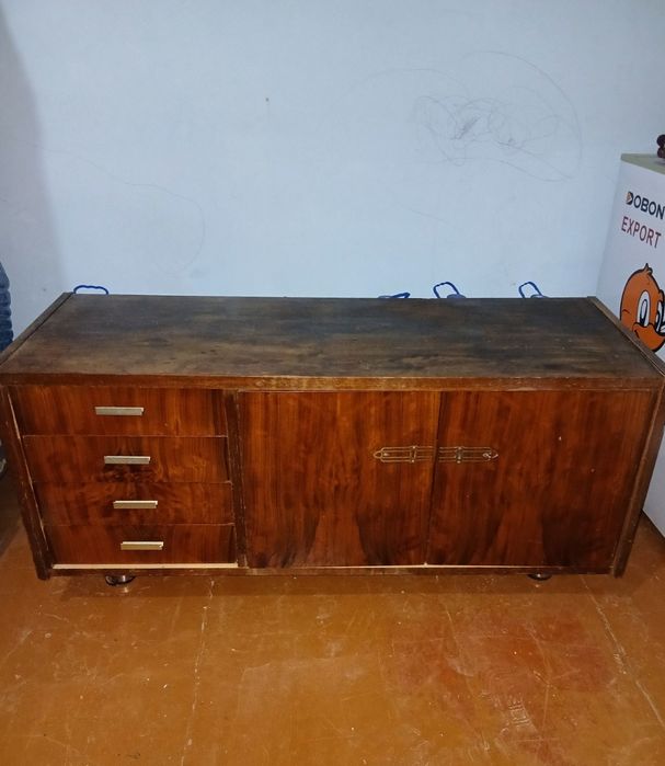 Комод с выдвижными ящиками! 70.000
