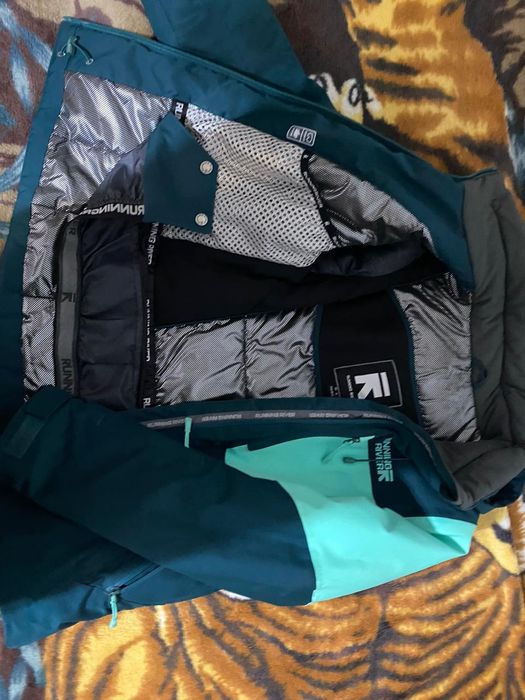 Продам лыжные костюмы