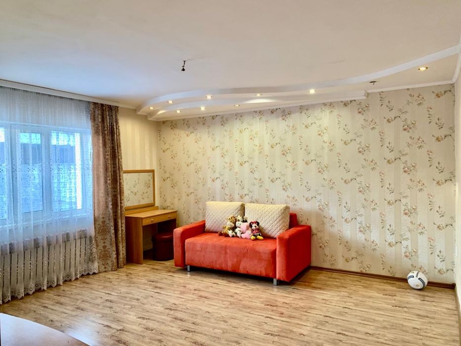 Продам просторный уютный дом