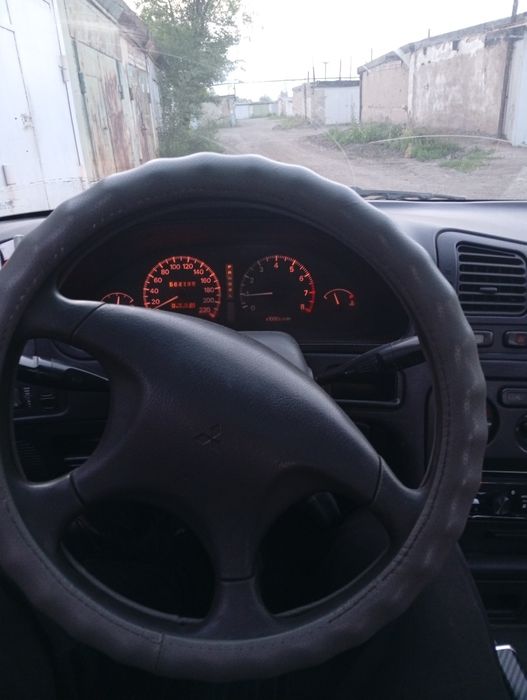 Митсубиси Галант