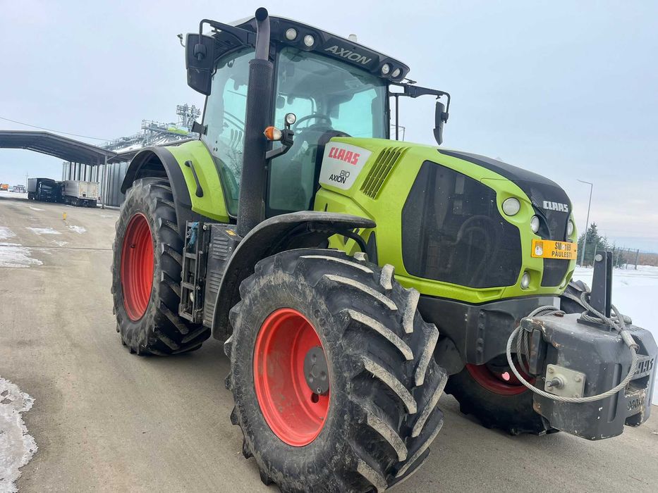 Tractor CLAAS Axion 810 CIS