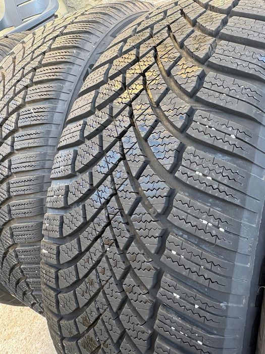 Продавам 4 броя зимни гуми Bridgestone 235/55/20 НОВИ!!!