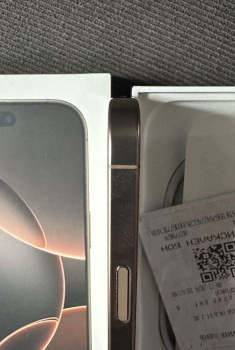 Apple iphone 16 pro max 256 24м гаранция