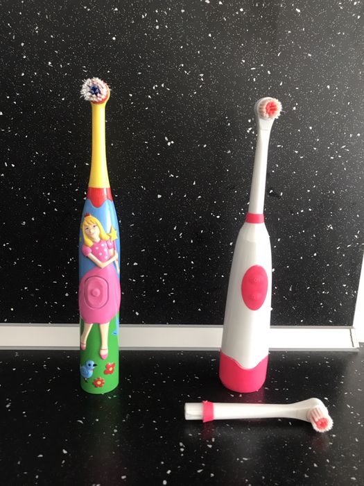 Детска електрическа четка за зъби с принцеса