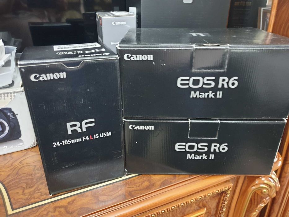 Кенон R6 mark2 с обьективом RF50 в упаковке