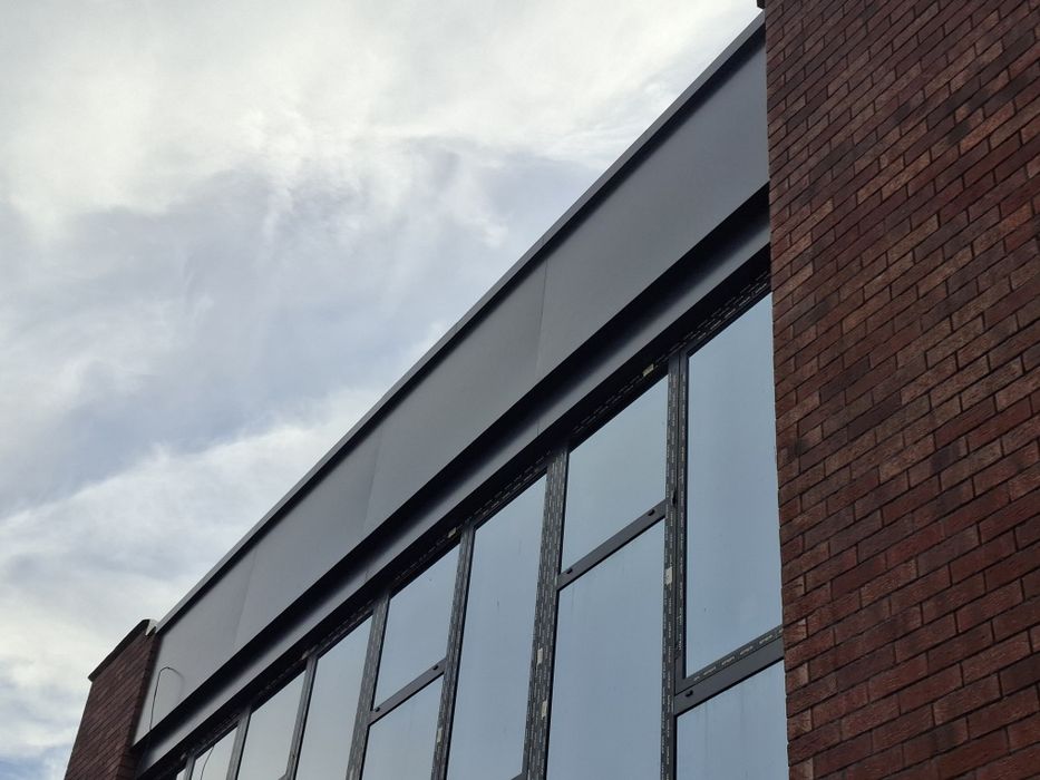 Изработка и доставка и монтаж на фасадни облицовки