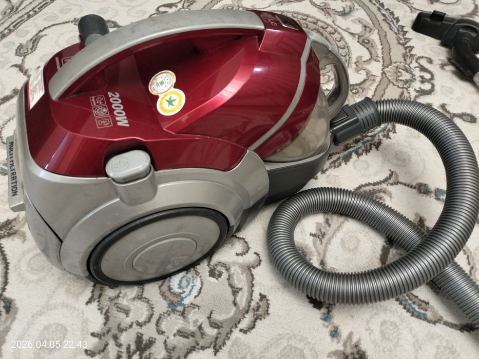 Продам пылесос LG