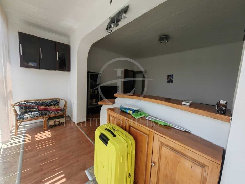 Продава се Тристаен апартамент в Пловдив, Тракия - 80 кв.м за 1688 €/кв.м - Снимка #2