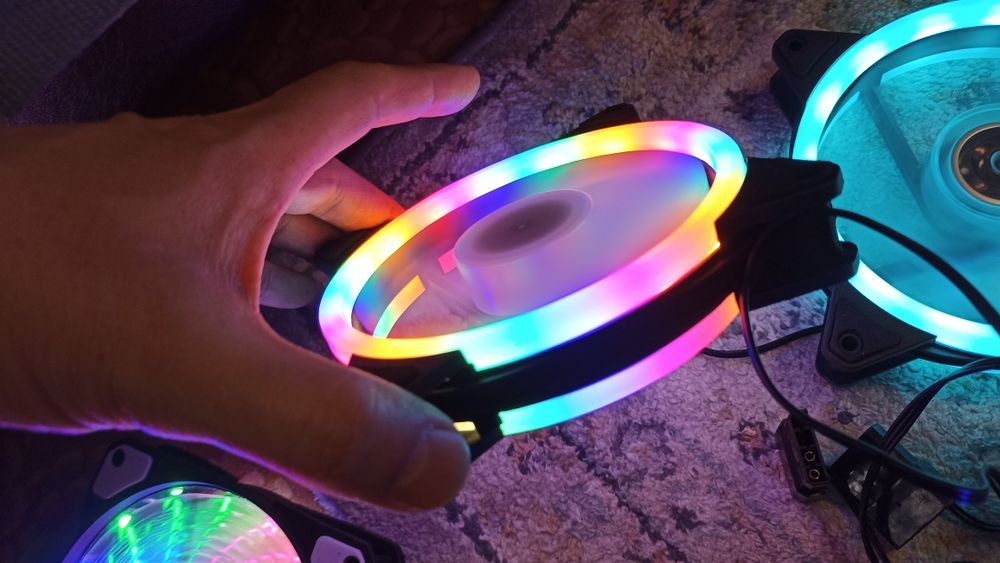 Вентиляторы охлаждения 12см rgb ,molex,3pin.
