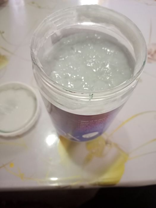 Botoxs vitamin sotiladi sochga uhod juda zor sochga blesk beradi vitam