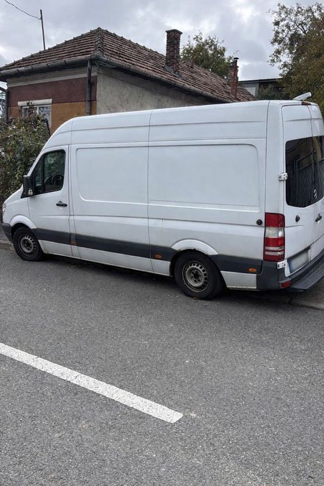 Transport marfă / mutări / debarasari