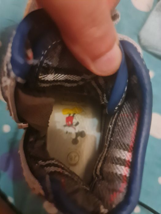 Adidasi disney marimi in foto