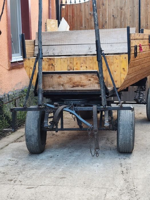 De vânzare trăsură