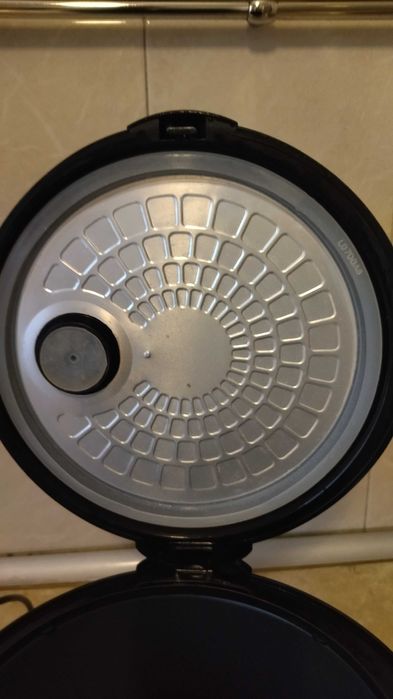 Мультиварка RMC-21