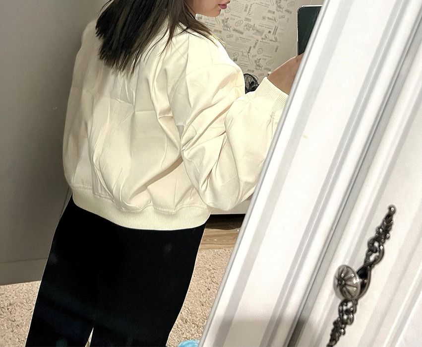 Бомбер в разных цветах