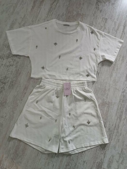 Нов дамски комплект LBD
