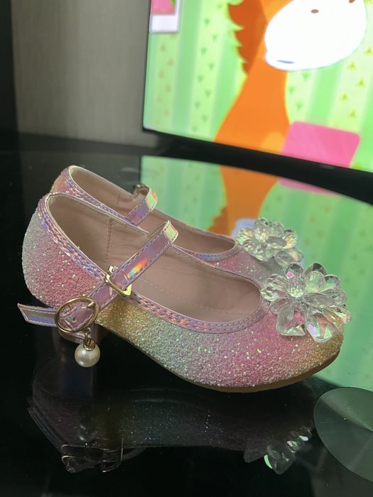 Туфельки нарядные