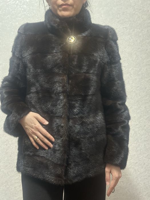 Продам шубу норковую