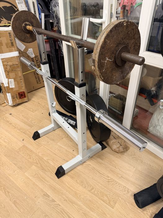 Bara Olimpica noua, 50 mm, 9 kg. 150 cm pret 350 lei, am si Discuri